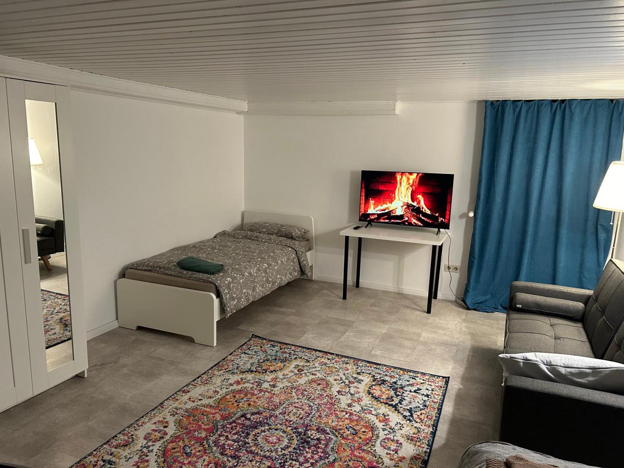 Souterrain Wohnung In Der Naehe Vom Duesseldorfer Flughafen Ratingen Exteriör bild