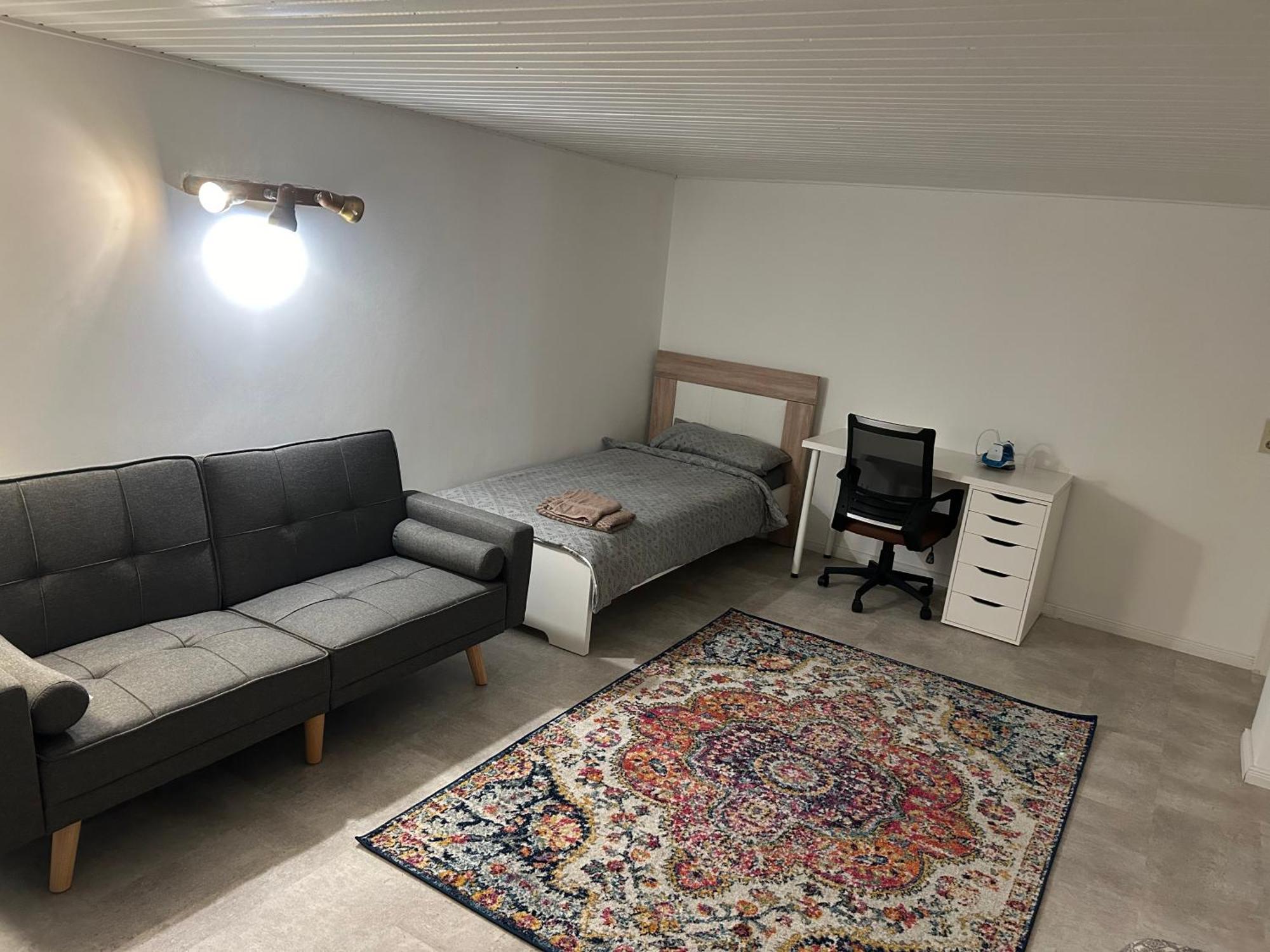 Souterrain Wohnung In Der Naehe Vom Duesseldorfer Flughafen Ratingen Exteriör bild